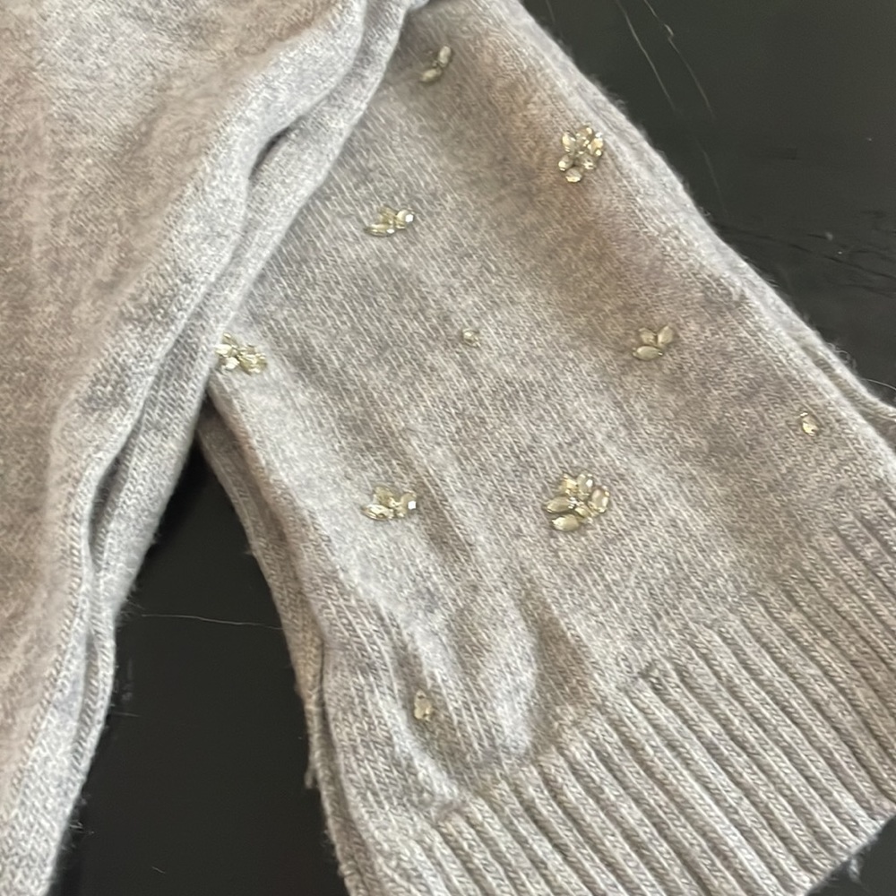 Banana Republic Italian Yarn knit jewelled skarf limited edition wrap - Picture 3 of 4